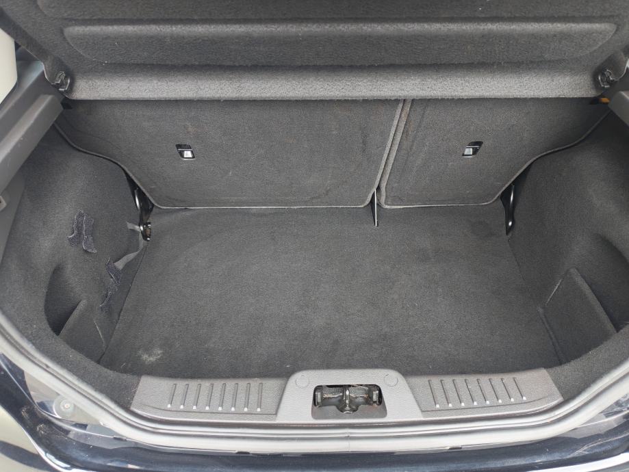 Ford Fiesta 1.5 TDCi 70 kW – 2015. – 164.028 km, fotografija 15
