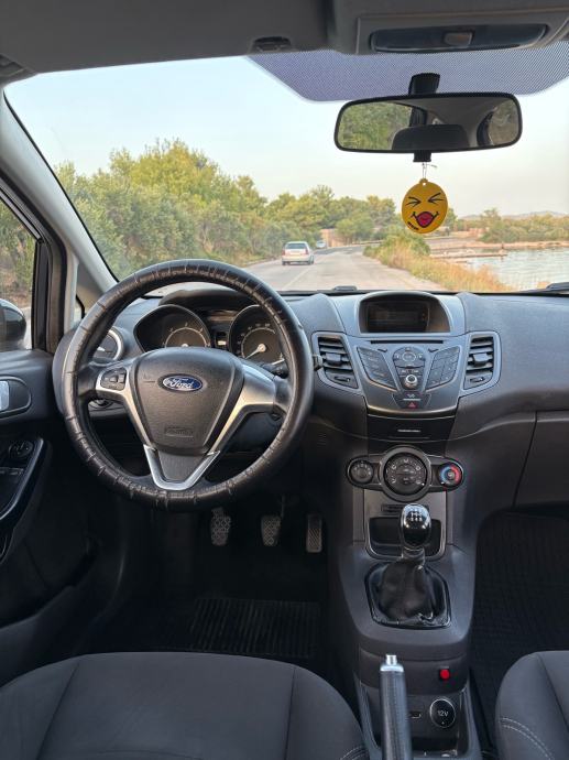 Ford Fiesta 1,5 TDCi, fotografija 11