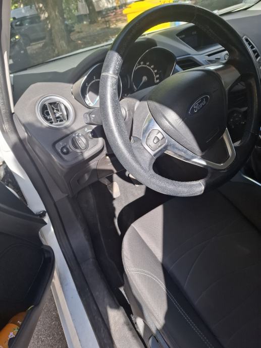 Ford Fiesta 1,5 TDCi, fotografija 3