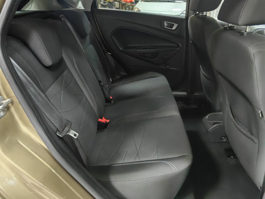 FORD FIESTA 1.5 TDCI *2013.god*157.Tkm SERVISNA*JAMSTVO NA VOZILO I KM, fotografija 16