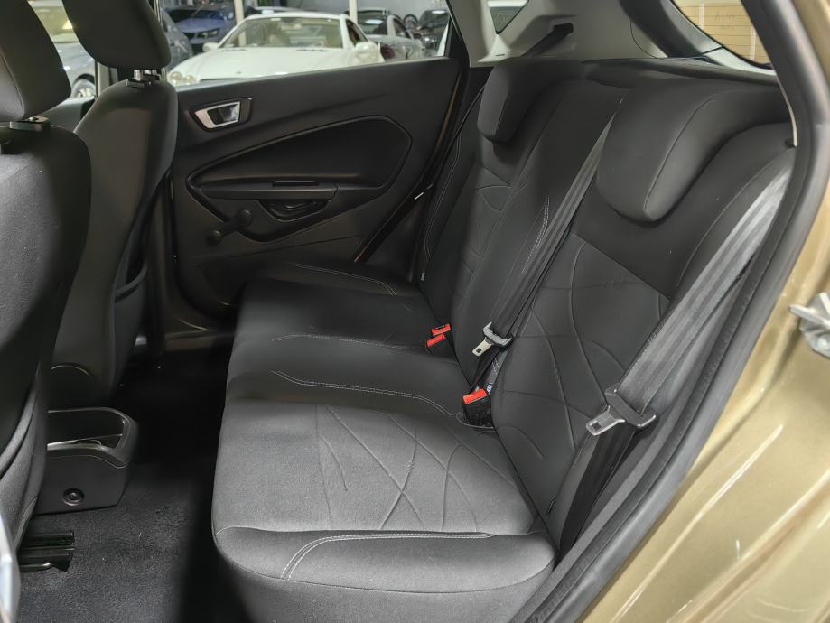 FORD FIESTA 1.5 TDCI *2013.god*157.Tkm SERVISNA*JAMSTVO NA VOZILO I KM, fotografija 15