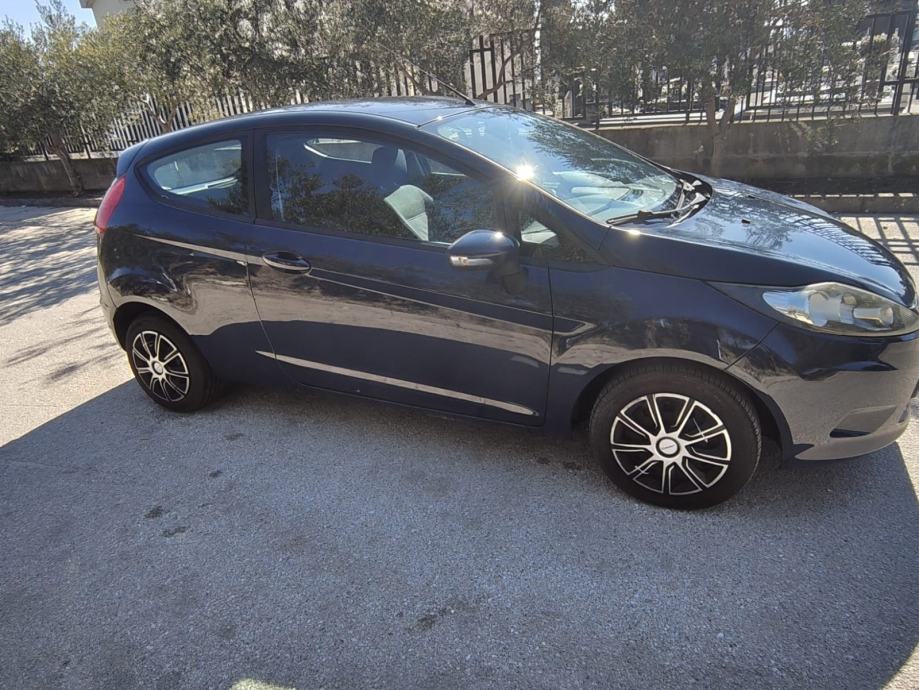 Ford Fiesta 1,6, fotografija 3