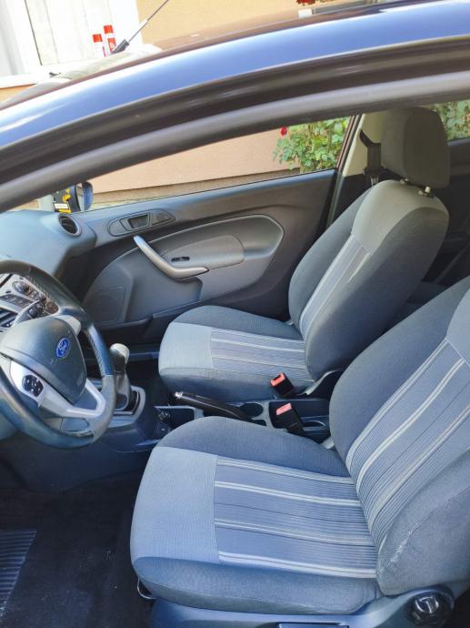 Ford Fiesta 1,6, fotografija 8