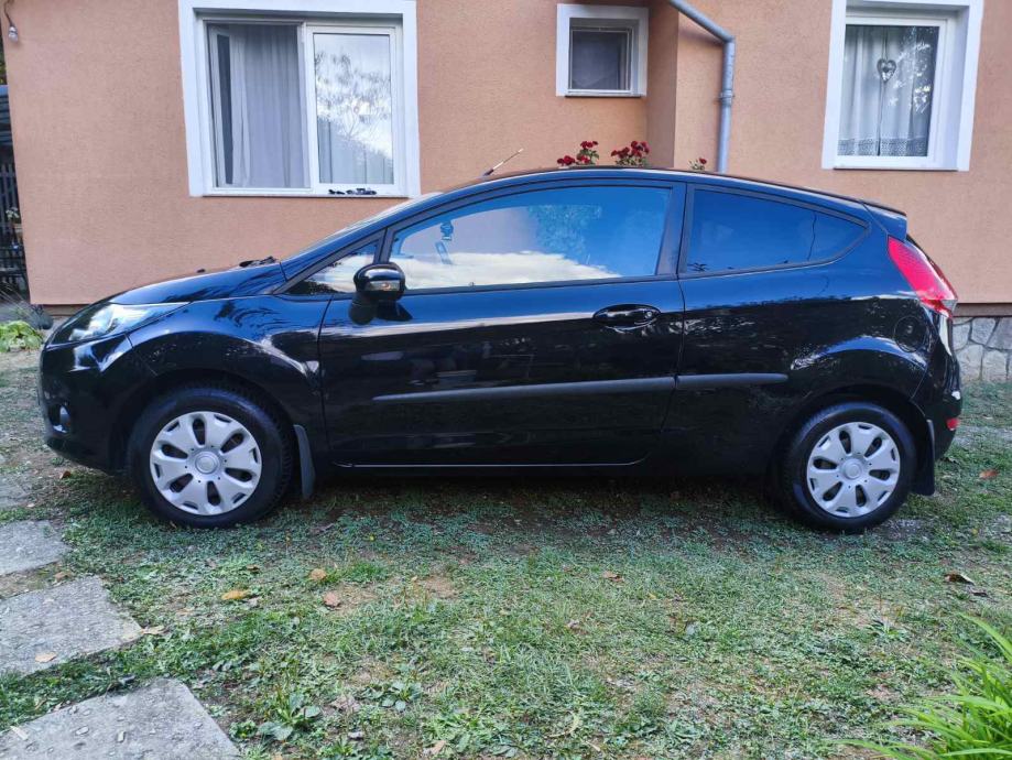 Ford Fiesta 1,6, pogled izvana - slika 2