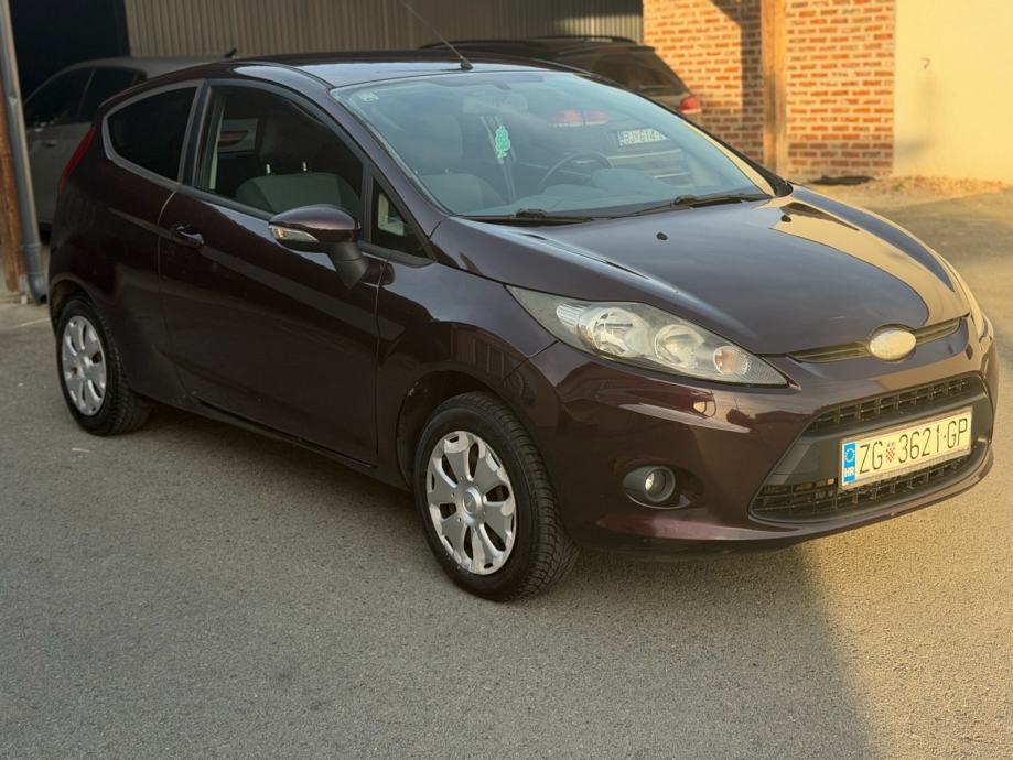 Ford Fiesta 1,6 dizel, Klima/Radio Top auto, fotografija 2