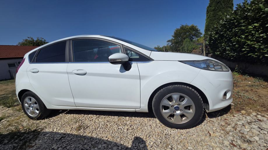 Ford Fiesta 1,6, fotografija 10