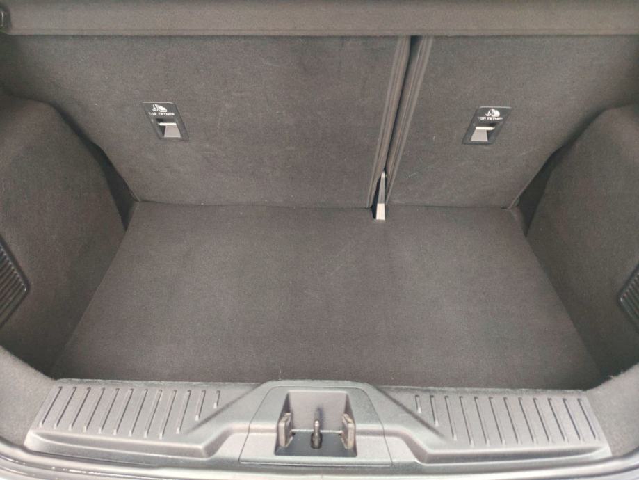 Ford Fiesta CONNECTED 1.1I 75KS 5V, fotografija 11