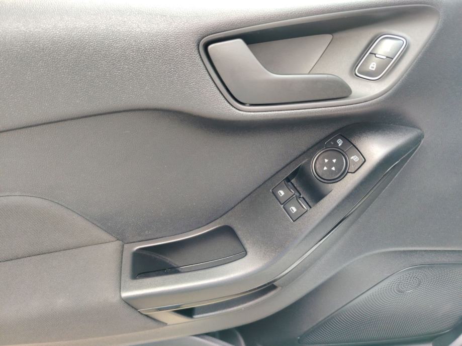 Ford Fiesta CONNECTED 1.1I 75KS 5V, fotografija 14