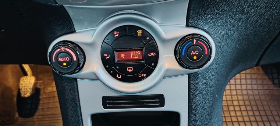 Ford Fiesta - PLIN - TITANIUM OPREMA - ODLIČAN, fotografija 10