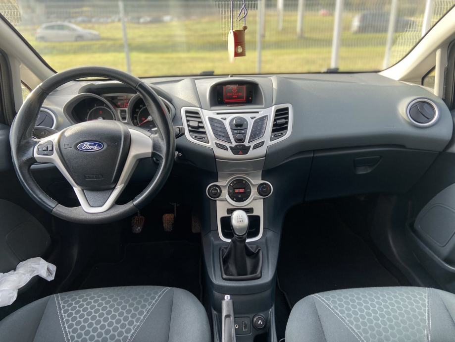 Ford Fiesta 2009 Innenraum
