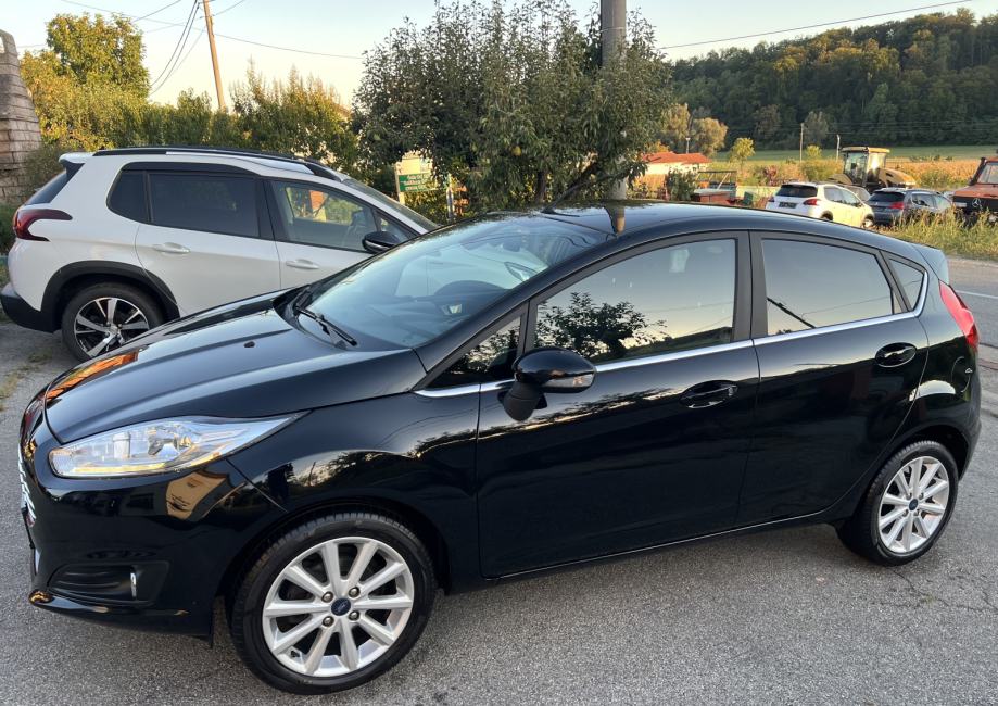 Ford Fiesta Titanium 1.0 Benz, 80ks, 2016., samo 90tkm, Top stanje, fotografija 3