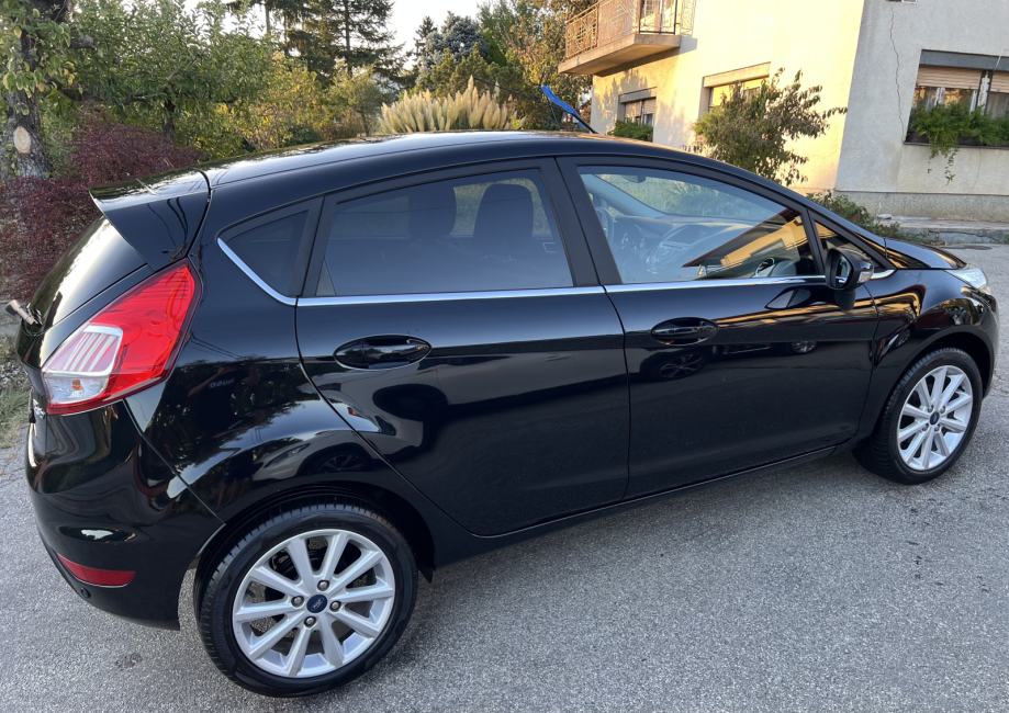 Ford Fiesta Titanium 1.0 Benz, 80ks, 2016., samo 90tkm, Top stanje, fotografija 7