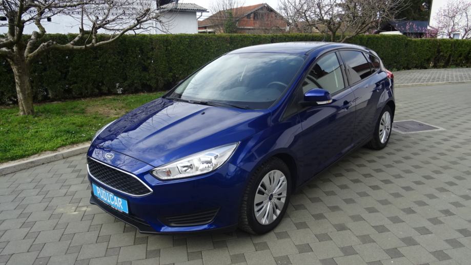 Ford Focus 1.0 Eco Boost//74kw  //64800 km//