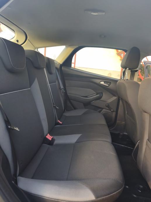 Ford Focus 1.0 EcoBoost, fotografija 8