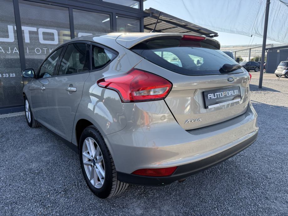 Ford Focus 1,0 GTDi ** HR AUTO, NA IME KUPCA, REG 2/27, JAMSTVO **, fotografija 4