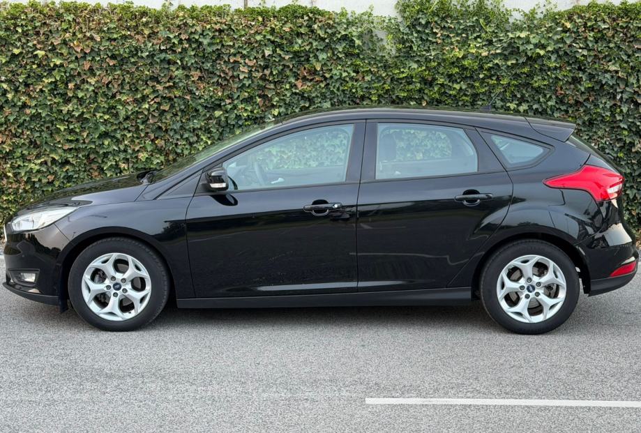 FORD FOCUS 1.0 GTDi HR AUTO SERVISNA !! REGAN GOD DANA, fotografija 6
