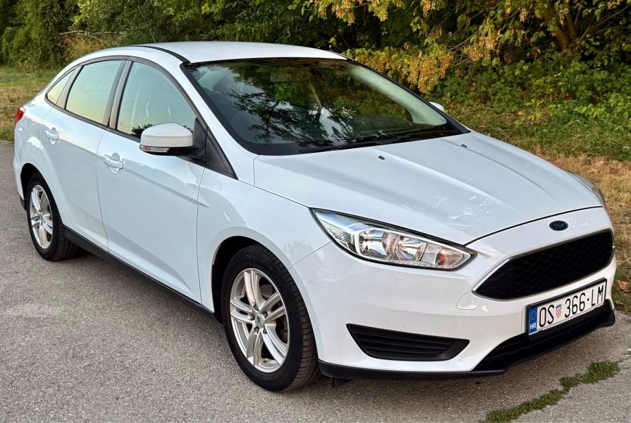 FORD FOCUS 1,0 GTDI,PRVI VLASNIK,,2016 KUPLJEN U GRAND FORD OSIJEK, fotografija 2