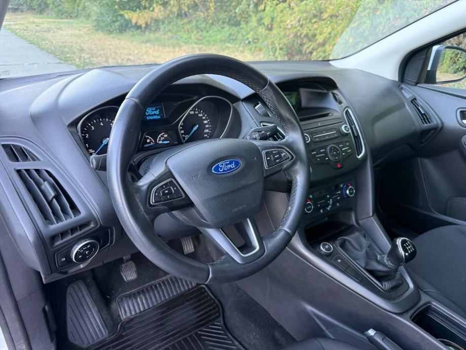 FORD FOCUS 1,0 GTDI,PRVI VLASNIK,,2016 KUPLJEN U GRAND FORD OSIJEK, fotografija 8