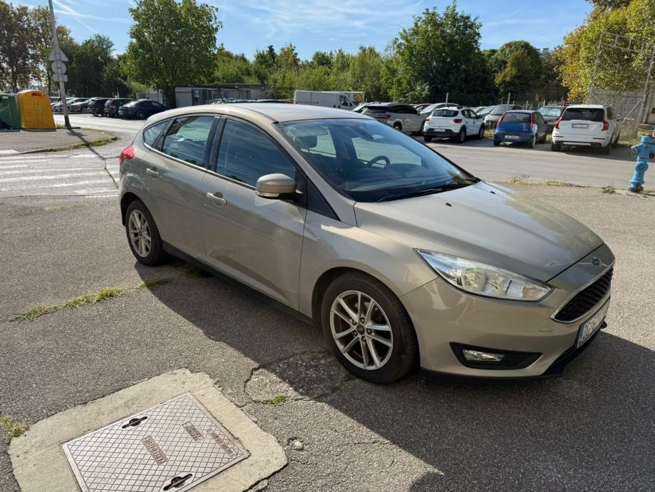 Ford Focus 1,0 GTDi, fotografija 2