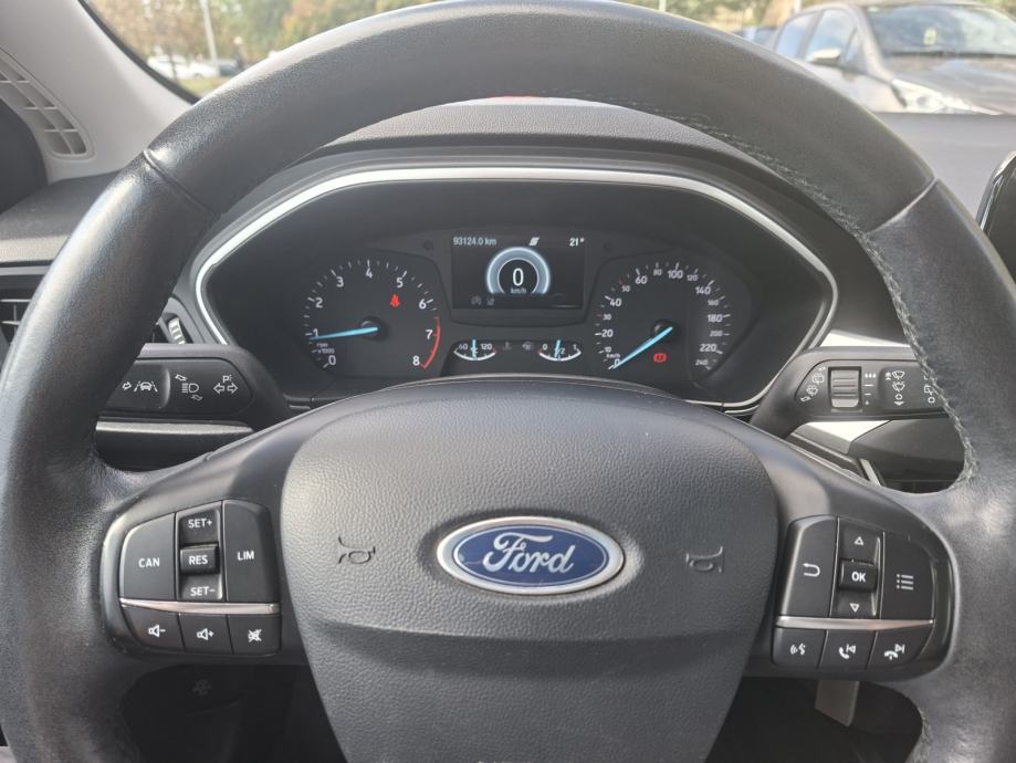 Ford Focus 1,0 GTDi, fotografija 5