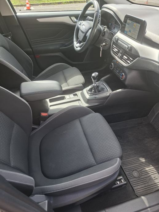 Ford Focus 1,0 GTDi, fotografija 7