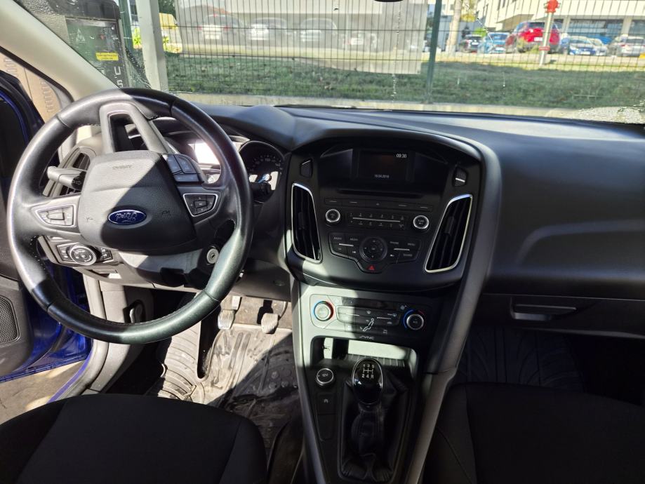 Ford Focus 1,0 GTDi, fotografija 11