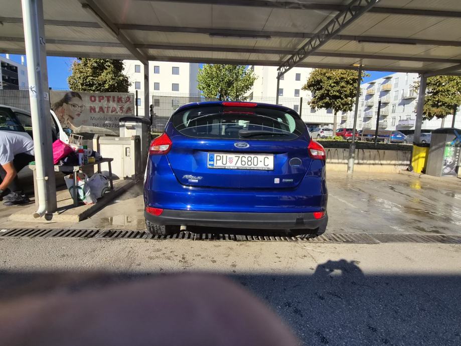 Ford Focus 1,0 GTDi, fotografija 4