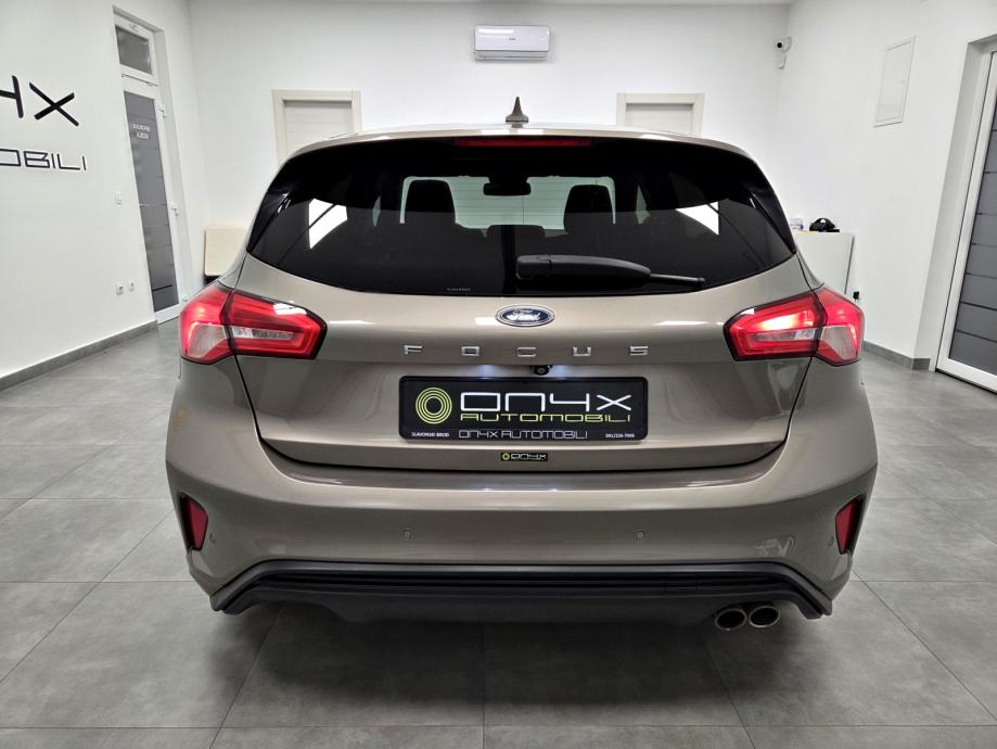 Ford Focus 1,0 GTDi ST LINE, NAVI, PARKPILOT, KAMERA, GARANCIJA NA KM, fotografija 5