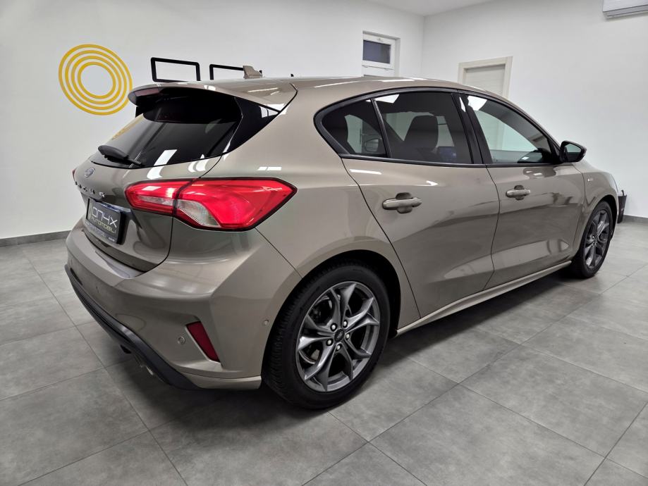 Ford Focus 1,0 GTDi ST LINE, NAVI, PARKPILOT, KAMERA, GARANCIJA NA KM, fotografija 6
