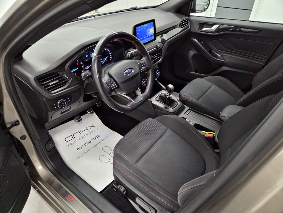Ford Focus 1,0 GTDi ST LINE, NAVI, PARKPILOT, KAMERA, GARANCIJA NA KM, fotografija 9