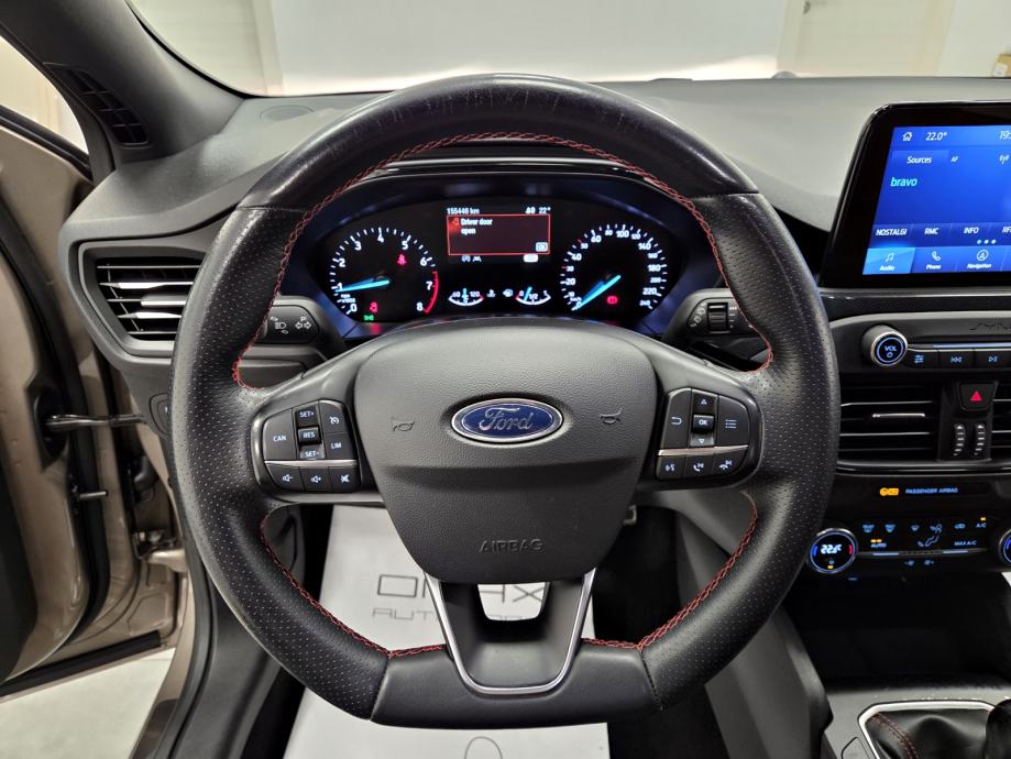 Ford Focus 1,0 GTDi ST LINE, NAVI, PARKPILOT, KAMERA, GARANCIJA NA KM, fotografija 15