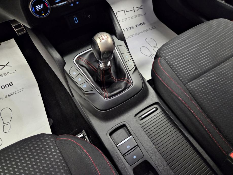 Ford Focus 1,0 GTDi ST LINE, NAVI, PARKPILOT, KAMERA, GARANCIJA NA KM, fotografija 18