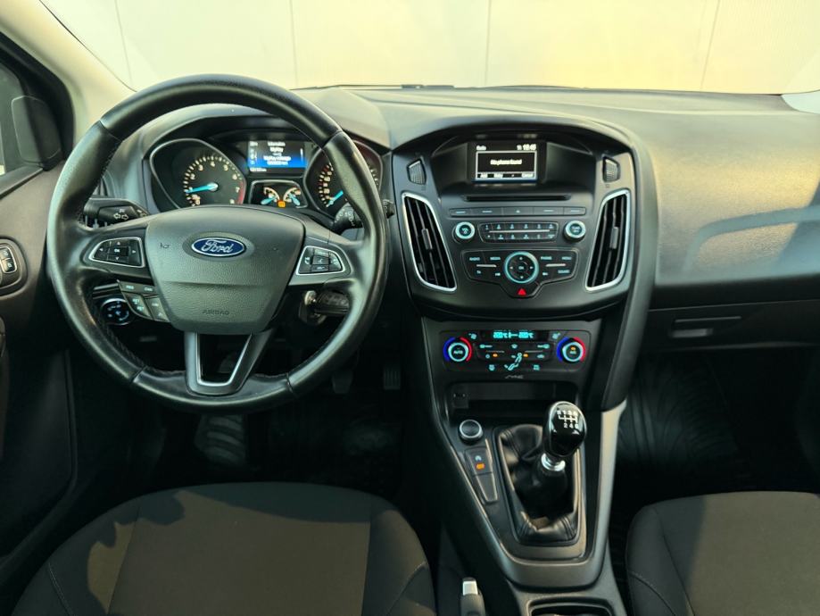 FORD FOCUS 1.0GTDI-HR.AUTO-1.VLASNIK-REGISTRIRAN-TEMPOMAT-KLIMA-, fotografija 7