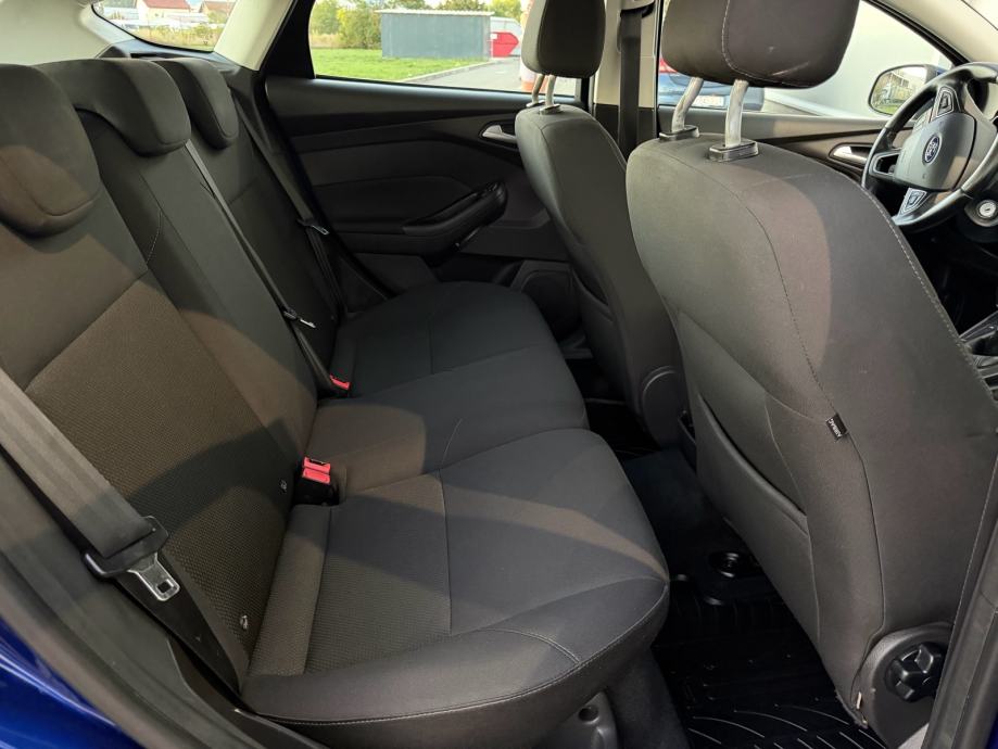 FORD FOCUS 1.0GTDI-HR.AUTO-1.VLASNIK-REGISTRIRAN-TEMPOMAT-KLIMA-, fotografija 13