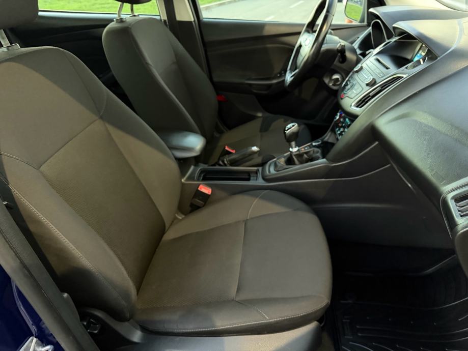 FORD FOCUS 1.0GTDI-HR.AUTO-1.VLASNIK-REGISTRIRAN-TEMPOMAT-KLIMA-, fotografija 14