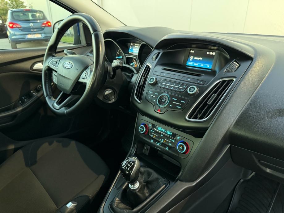 FORD FOCUS 1.0GTDI-HR.AUTO-1.VLASNIK-REGISTRIRAN-TEMPOMAT-KLIMA-, fotografija 19