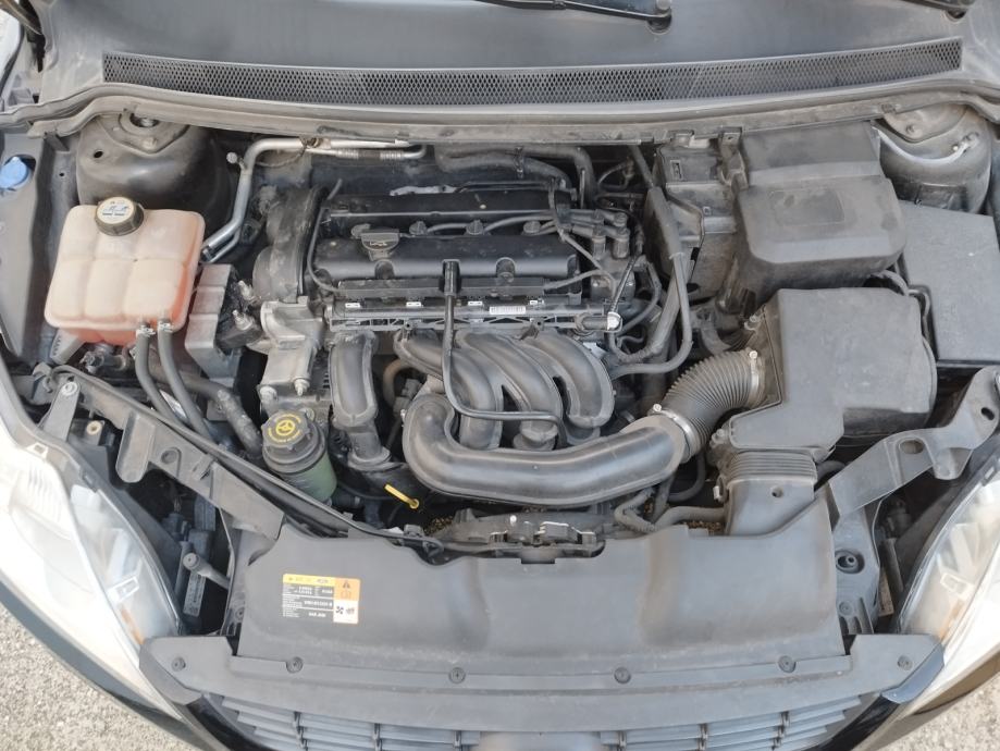 Ford Focus 1,4, fotografija 10