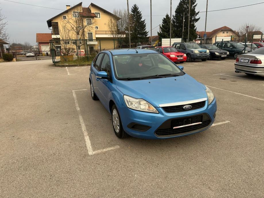 Ford Focus 1,4, fotografija 16