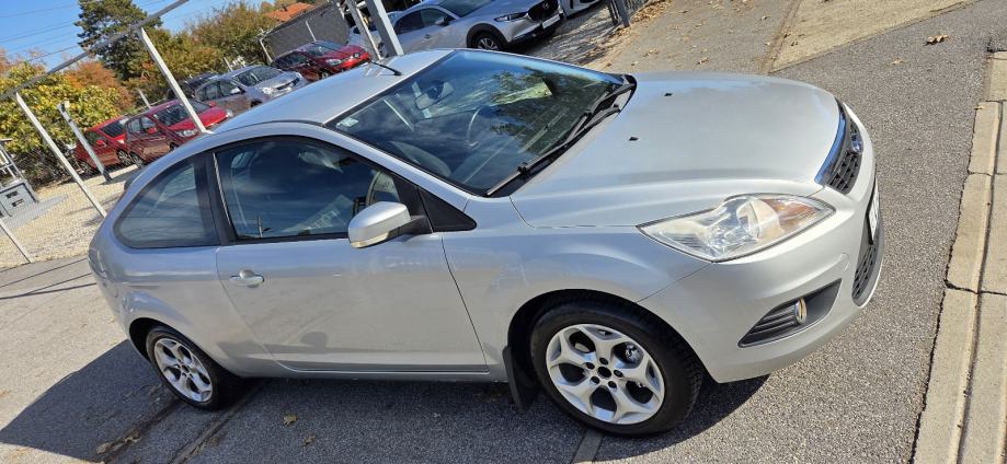 Ford Focus 1,4*/HR-AUTO *kupac NE PLAĆA prijenos/reg 1 god**, pogled izvana - slika 4