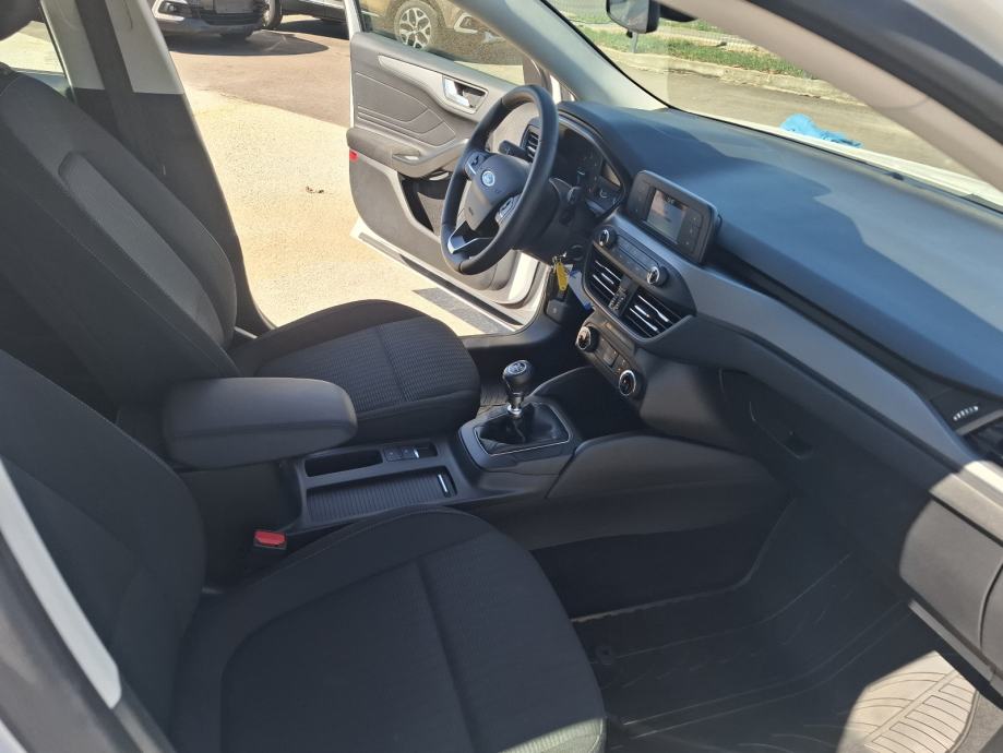Ford Focus 1,5 EcoBlue-AUT KLIMA-PARK SENZORI-HR AUTO-SERVISNA KNJIGA, fotografija 19