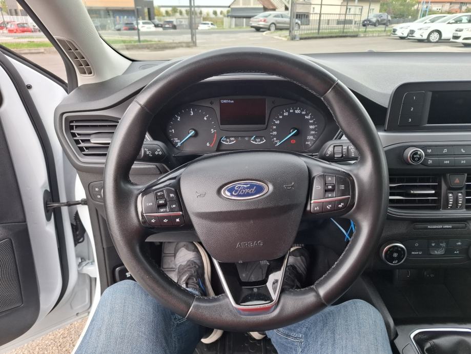 Ford Focus 1,5 EcoBlue -KLIMA-PARK SENZORI -HR AUTO - MOŽE LEASING, fotografija 9