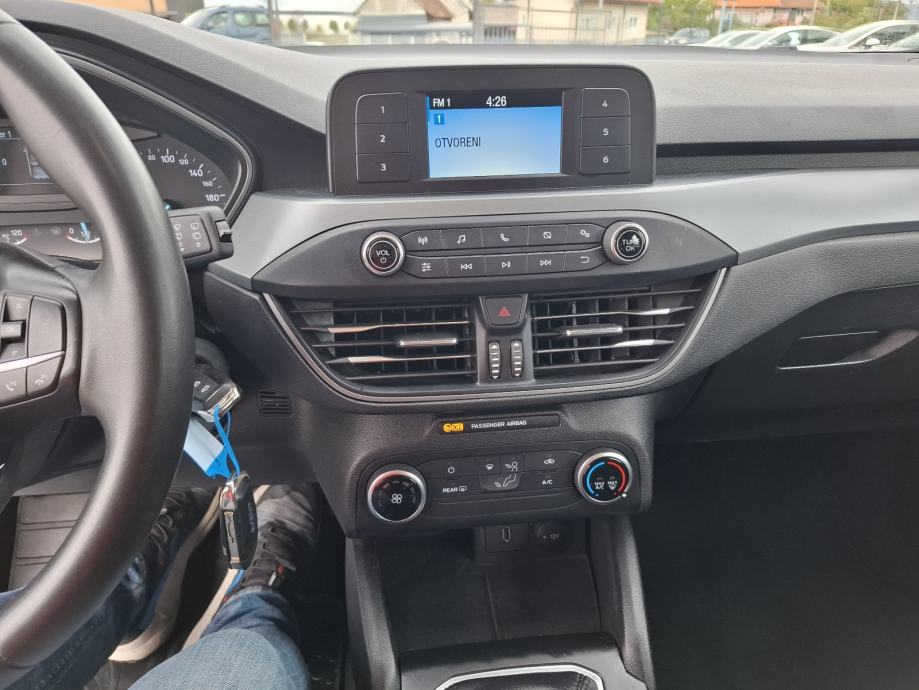 Ford Focus 1,5 EcoBlue -KLIMA-PARK SENZORI -HR AUTO - MOŽE LEASING, fotografija 11