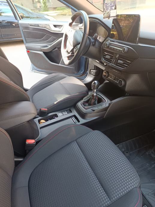 Ford Focus 1,5 EcoBlue ST line, fotografija 6