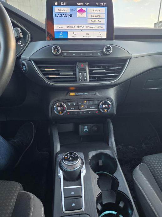 Ford Focus 1,5 EcoBlue automatic, registriran 1 god,upravo servisiran, fotografija 6