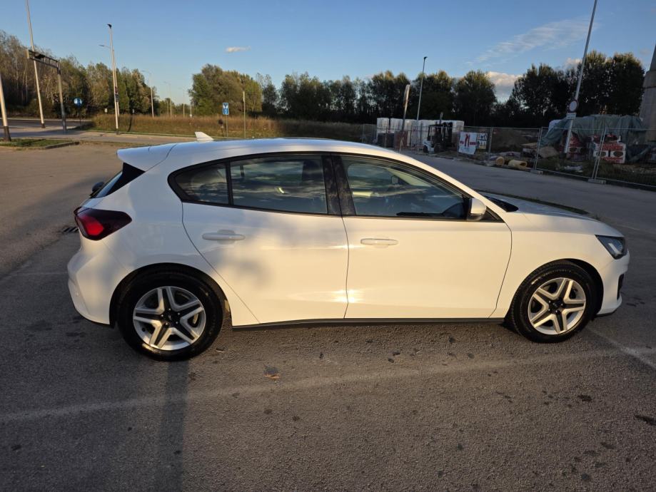Ford Focus 1,5 EcoBlue automatic, registriran 1 god,upravo servisiran, fotografija 3