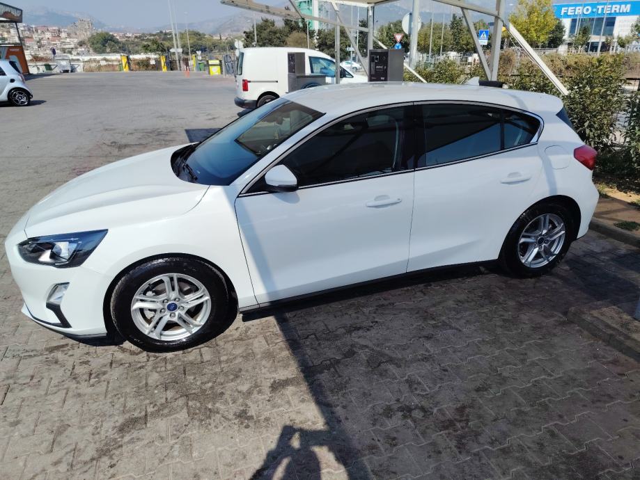 Ford Focus 1,5, fotografija 2