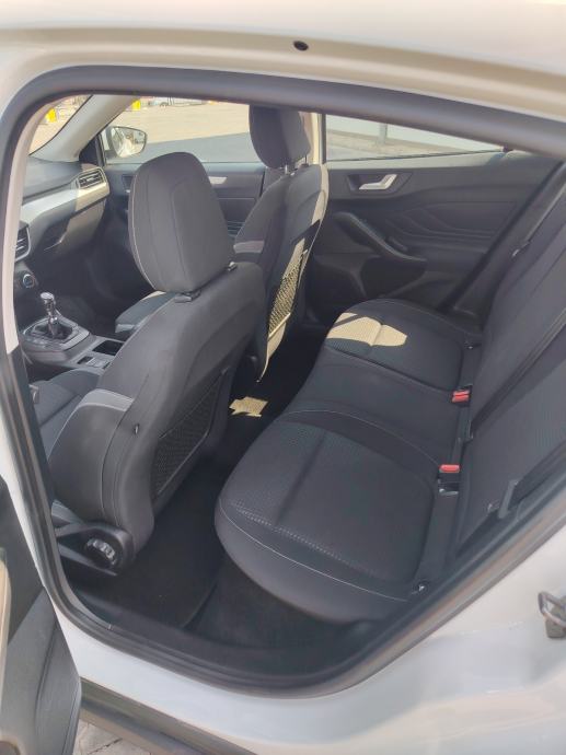 Ford Focus 1,5, fotografija 9