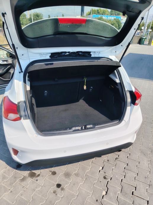 Ford Focus 1,5, fotografija 11