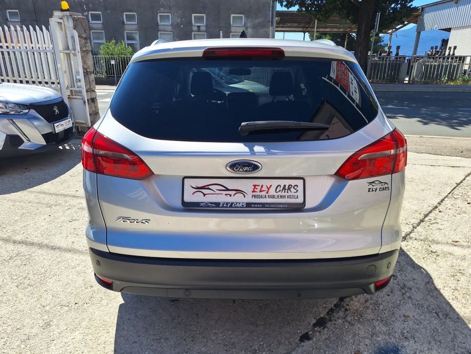 Ford Focus 1,5 TDCi automatik NAVI., fotografija 7