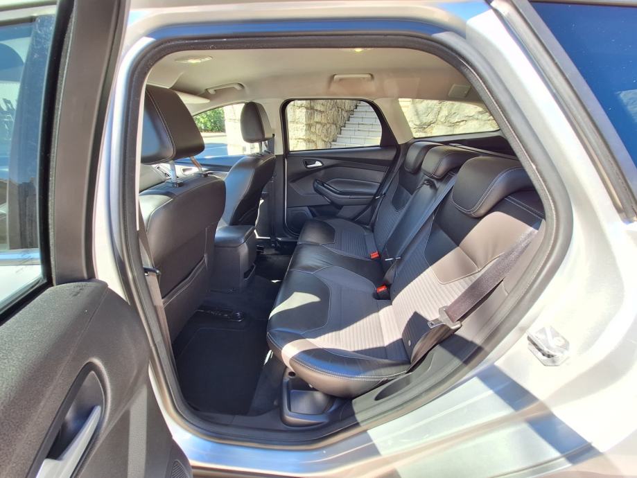 Ford Focus 1,5 TDCi automatik NAVI., fotografija 15